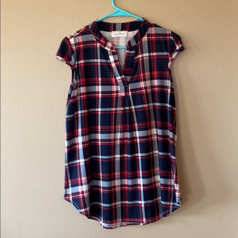 Size M capped sleeve blouse - M